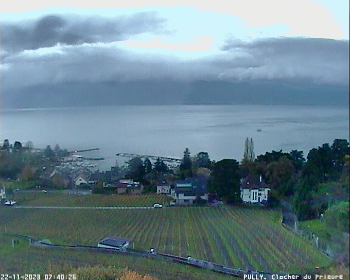 Webcam depuis la vieille ville de Pully. Webcam depuis la vieille ville de Pully.